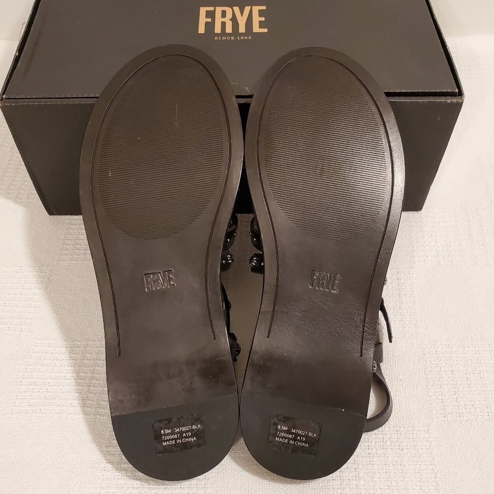 ποΈ FRYE x FREE PEOPLE STUDDED STRAPPY SANDALS - Picture 3 of 3